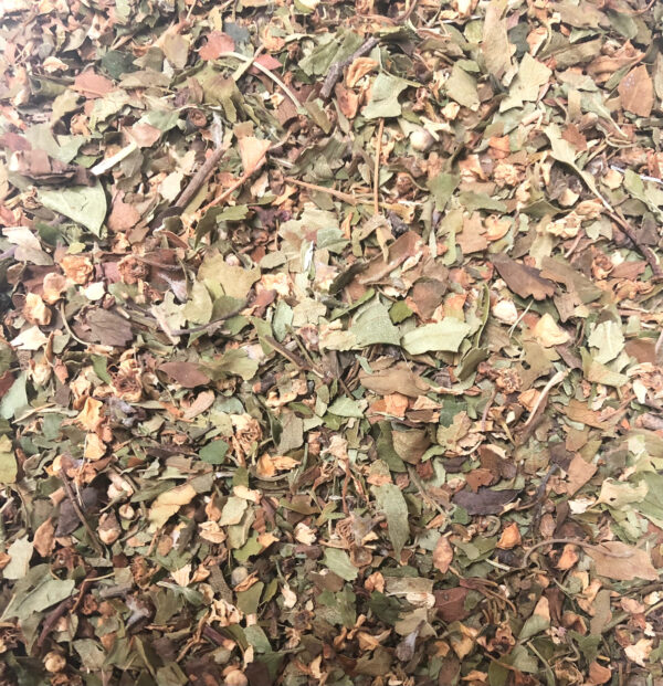 Weißdornblätter und Blüten
